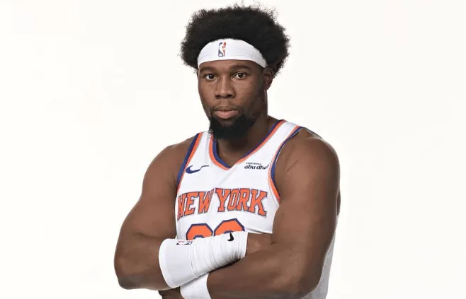 亚布塞莱谈加盟尼克斯：无论是场上还是场下，都以团队为先