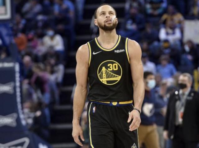 mk体育官方网站-进攻内线拳拳刀肉 勇士脆胜独行侠迎来进攻反弹