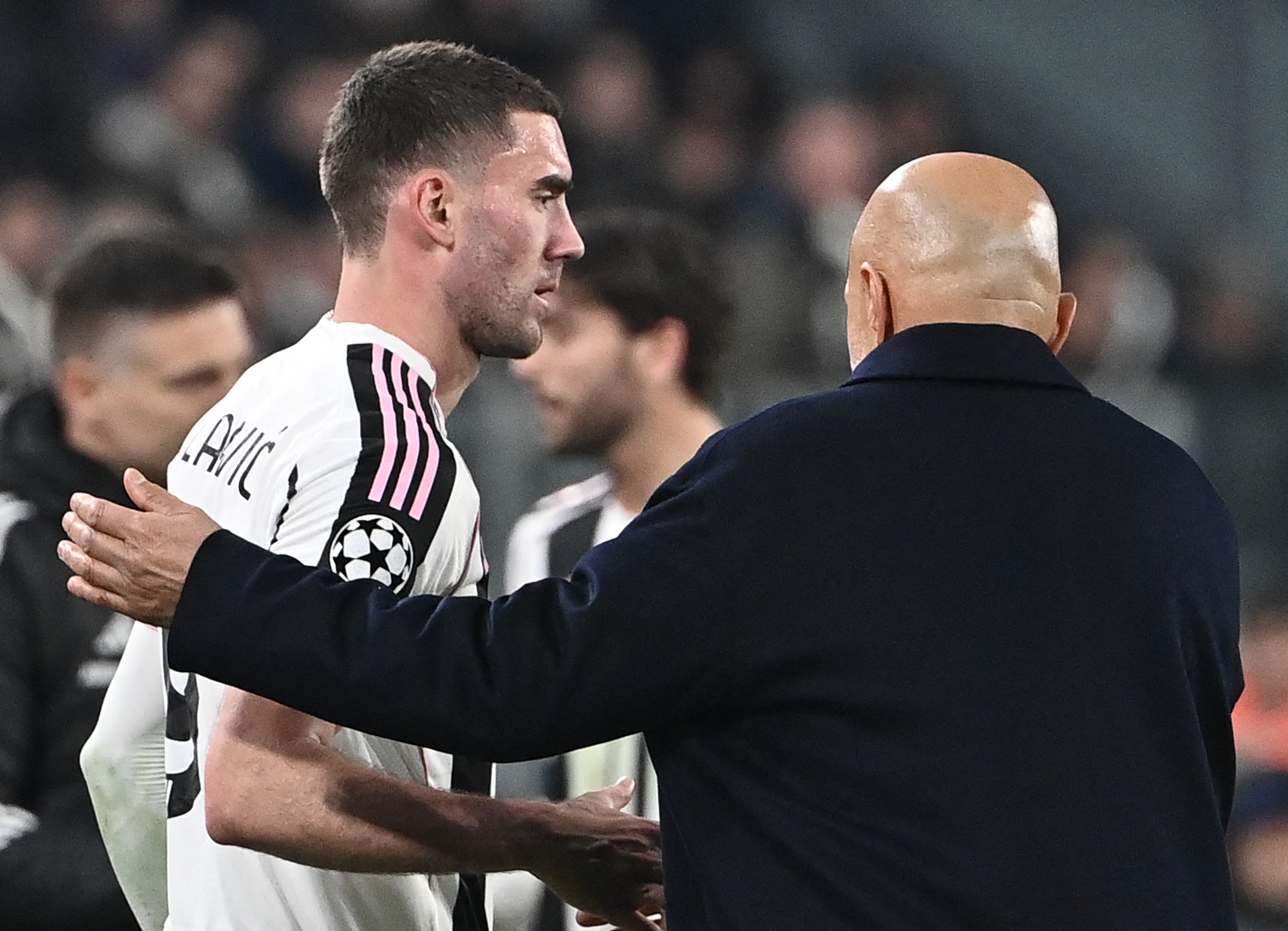 mk体育-米体：尤文与弗拉霍维奇谈续约 球员表态愿留队但需接受大幅降薪