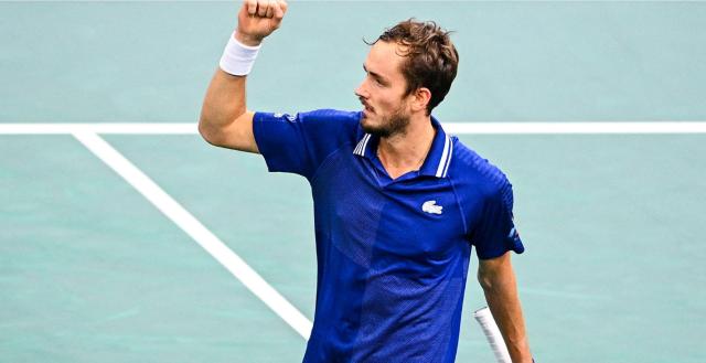 mk体育-梅德维德夫四连胜兹维列夫 欲阻德约大师赛创纪录